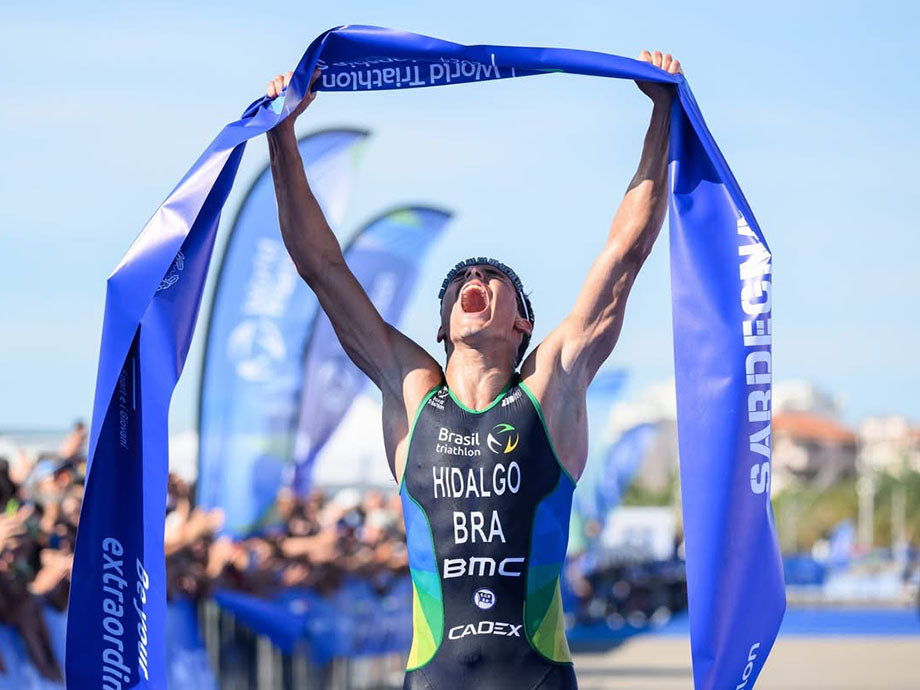 Hidalgo célèbre une magnifique victoire en Sardaigne